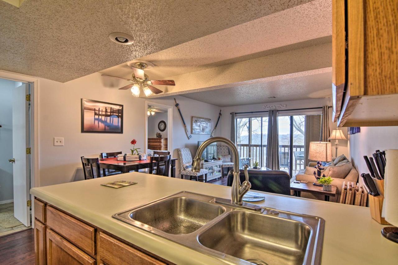 Reed Springs Condo With Furnished Deck And Pool Access Reeds Spring Exterior photo