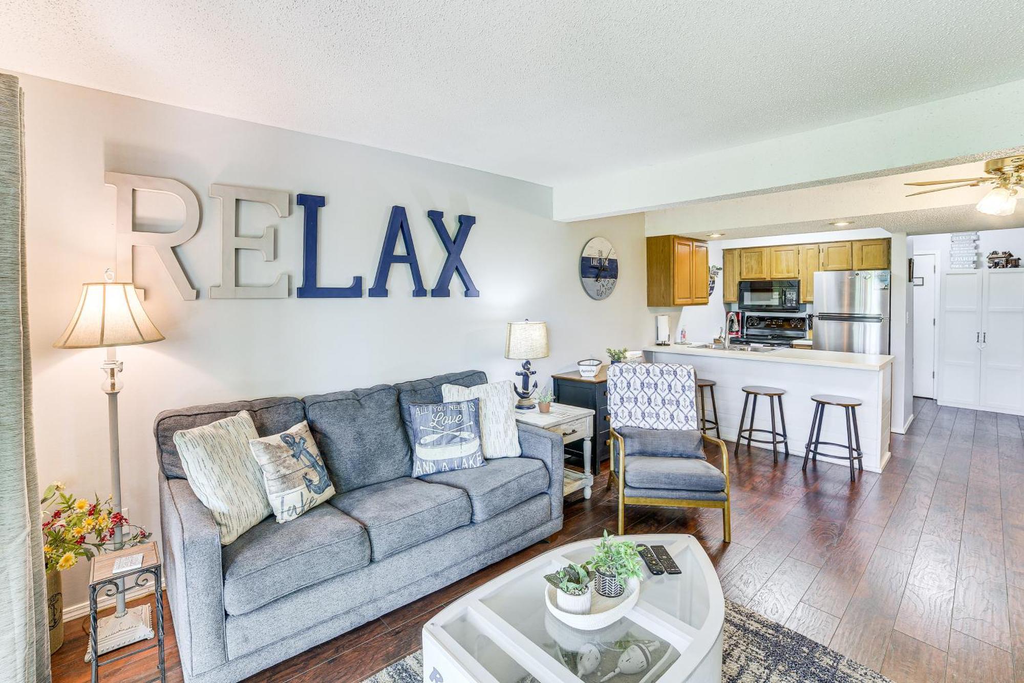 Reed Springs Condo With Furnished Deck And Pool Access Reeds Spring Exterior photo