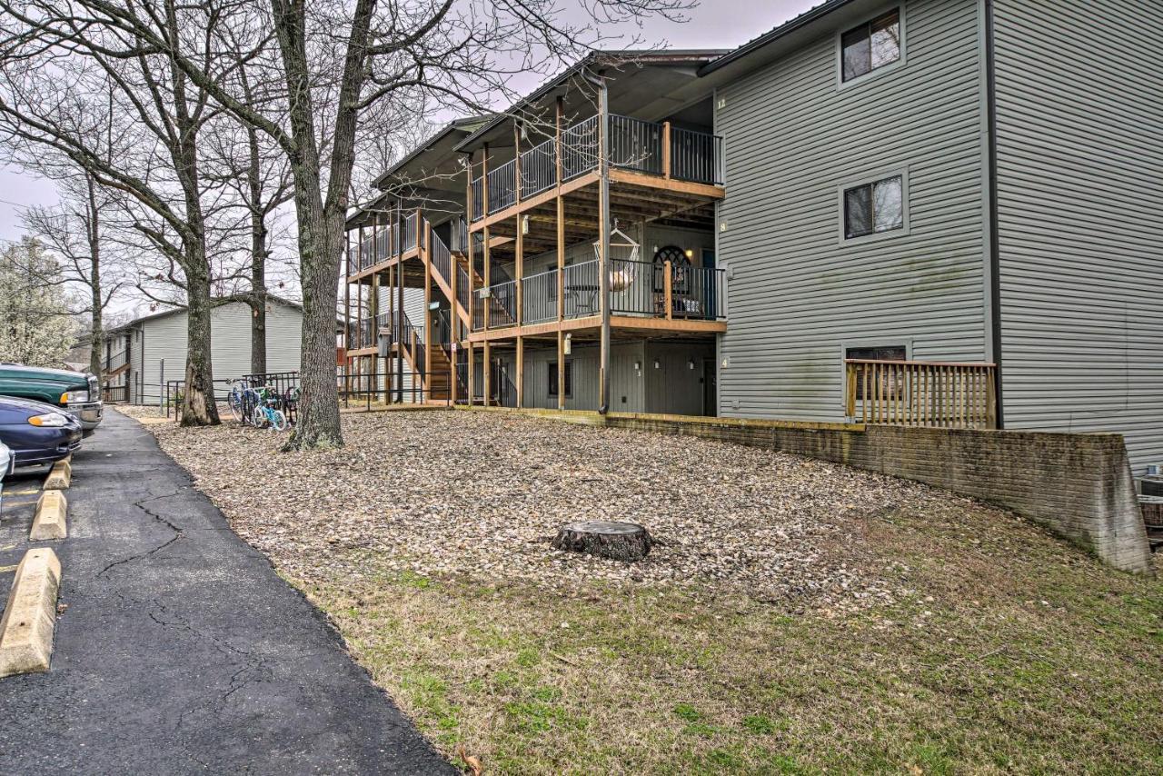 Reed Springs Condo With Furnished Deck And Pool Access Reeds Spring Exterior photo